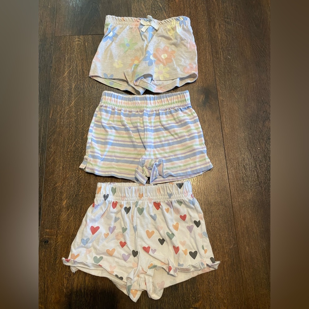 Bundle of 3 comfy shorts